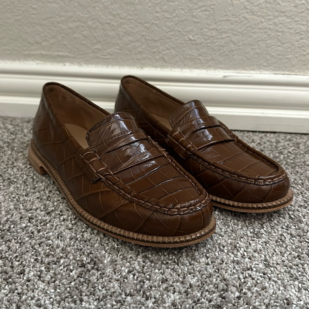 FREDA SALVADOR penny loafers SZ 8.5